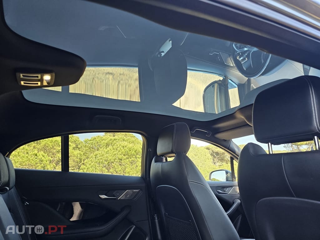 Jaguar I-Pace EV400 AWD SE