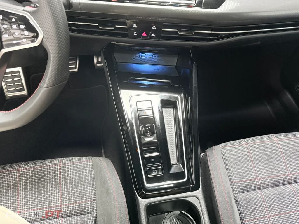 Volkswagen Golf GTI 2.0 TSI OPF DSG Performance