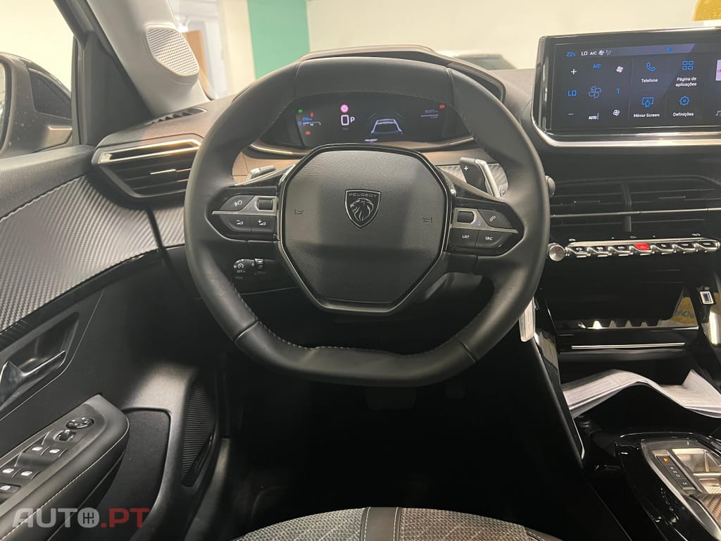 Peugeot 208 1.2 Hybrid Allure e-DCS6