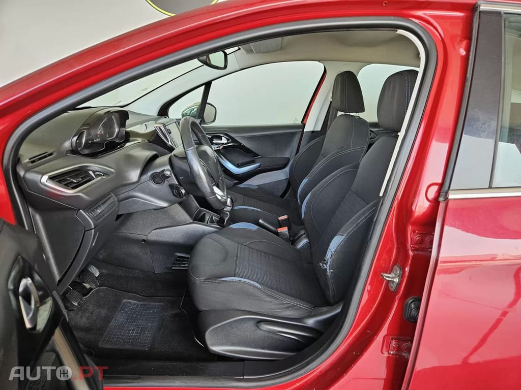 Peugeot 208 1.4 HDi