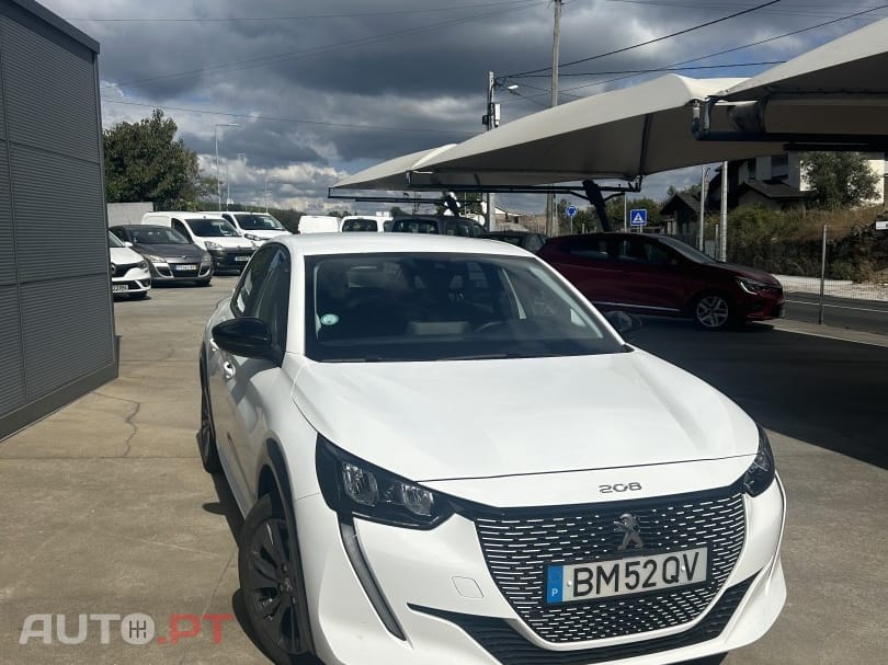 Peugeot E-208 Active