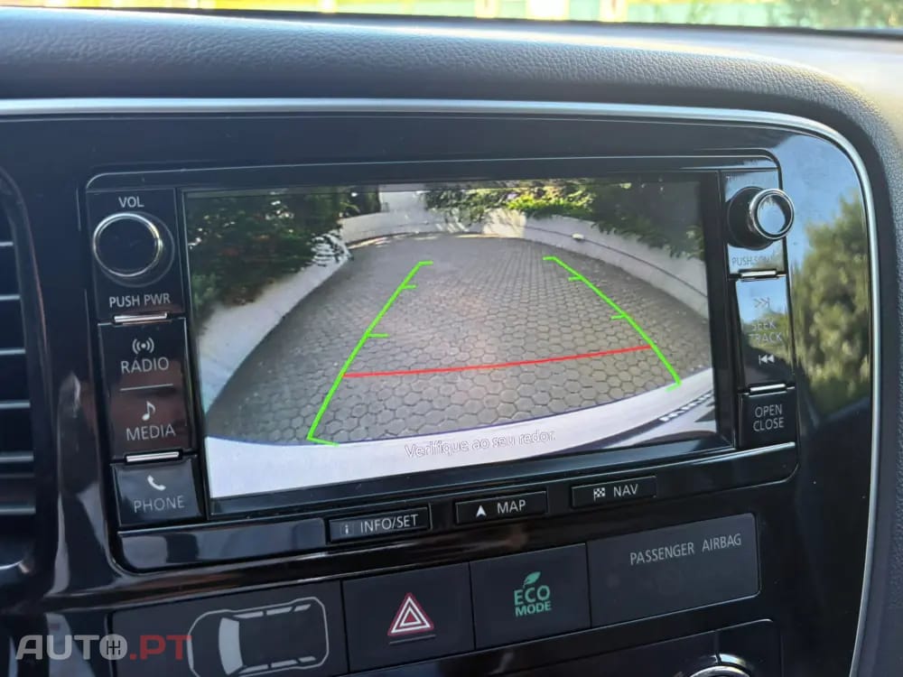 Mitsubishi Outlander 2.2 DI-D Instyle Navi