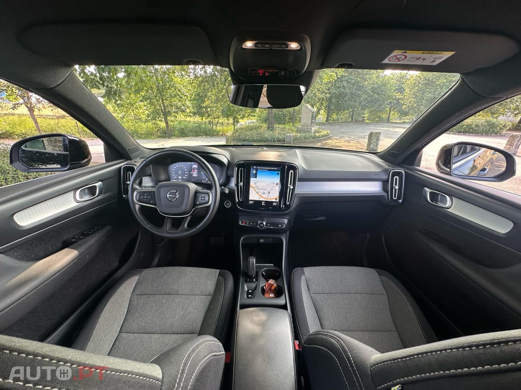 Volvo XC40 1.5 T5 PHEV Plus Dark