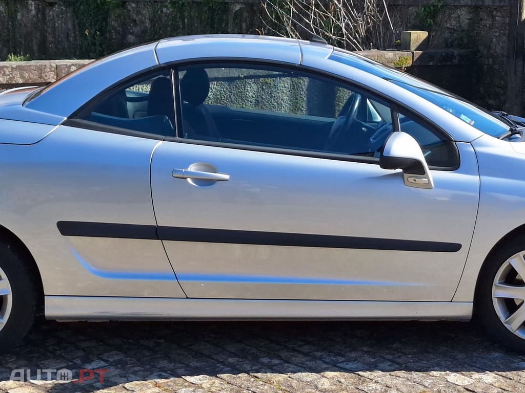 Peugeot 207 CC 1.6 HDI