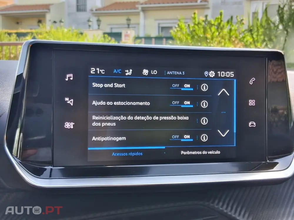 Peugeot 2008 1.2 PureTech Allure EAT8