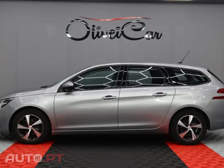Peugeot 308 SW 1.5 BlueHDI Active — fotografia 6