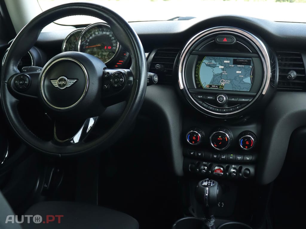 MINI Cooper Cooper D