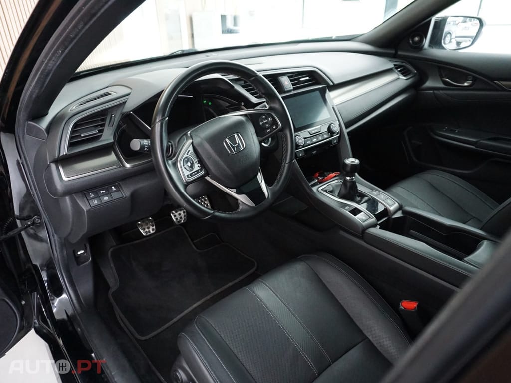 Honda Civic 1.0 i-VTEC Turbo Executive Sport Line