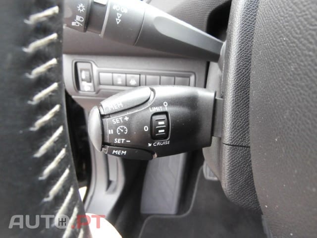 Peugeot 308 BlueHDi 130 Black Edition