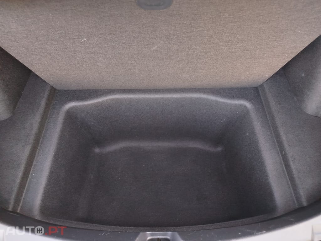 Tesla Model 3 Standard Range Plus RWD