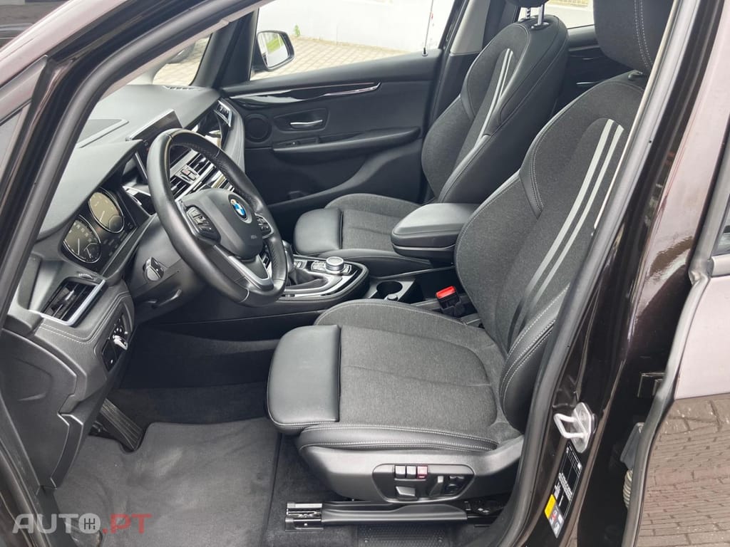 BMW 225 iPerformance Luxury Line