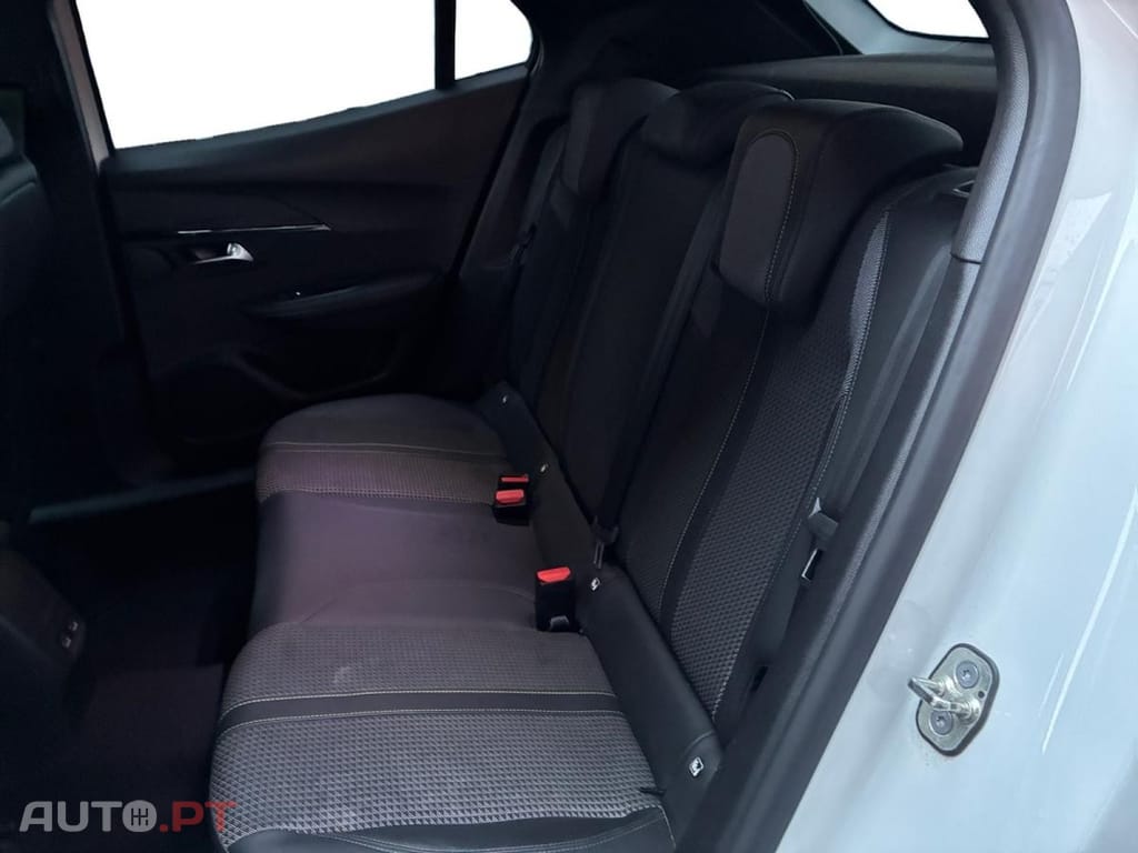 Peugeot 2008 1.2 PureTech GT Line EAT8