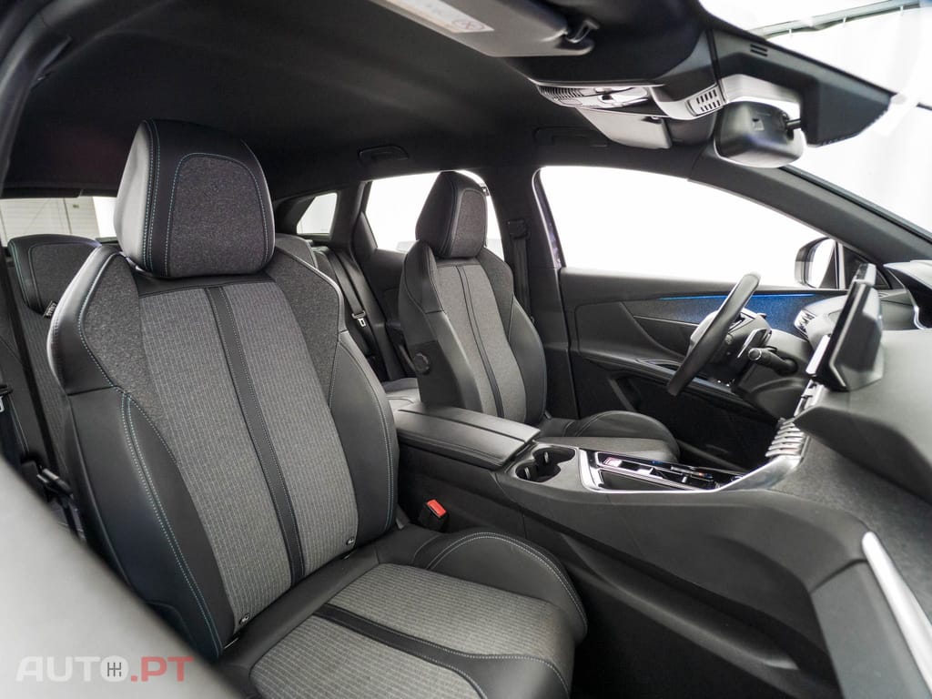 Peugeot 3008 1.2 PureTech Allure Pack EAT8