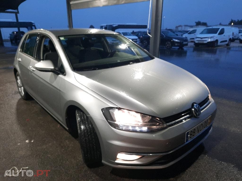 Volkswagen Golf 1.6 TDI Confortline