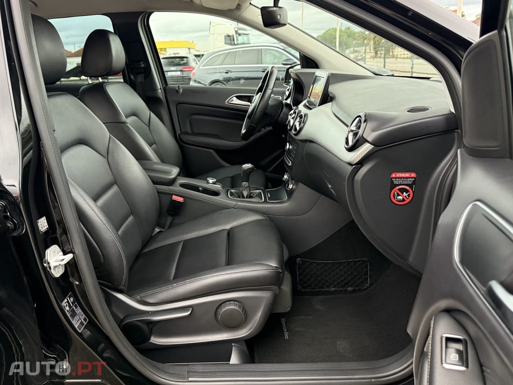 Mercedes-Benz B 180 d Style
