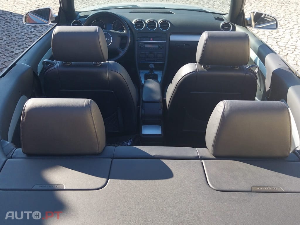 Audi A4 Cabrio 2.4 S-line