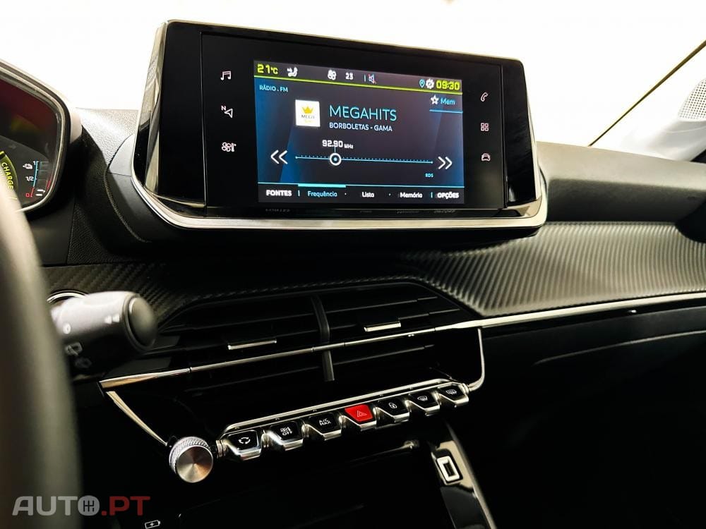 Peugeot E-208 50 kWh SE Style