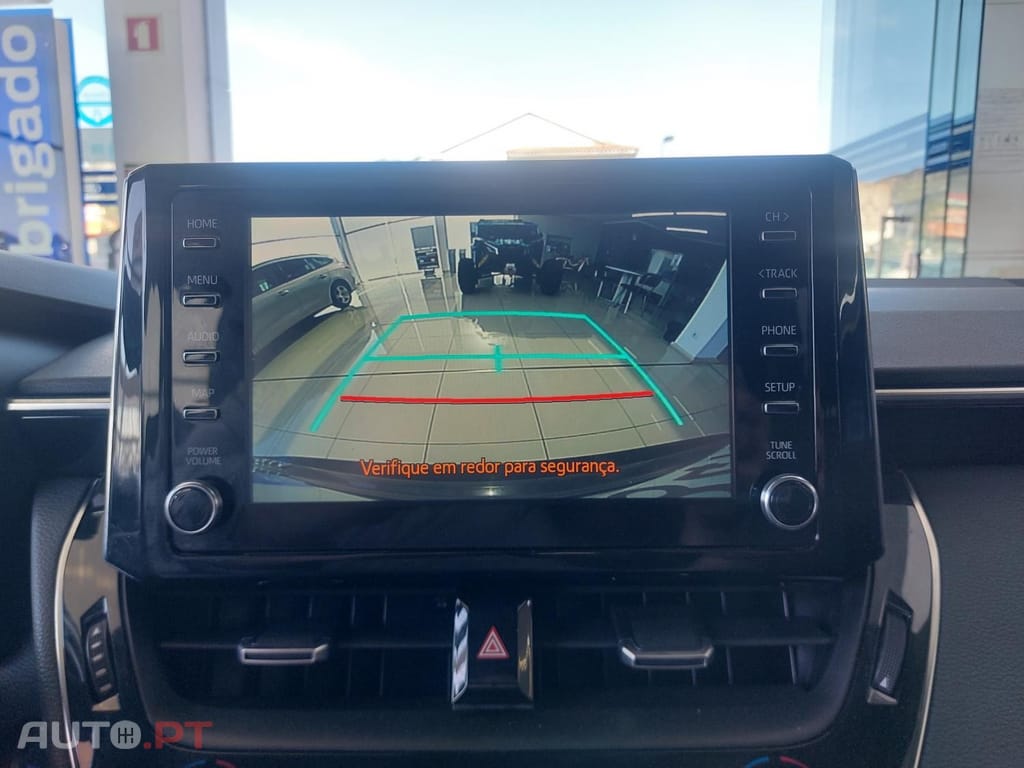 Toyota Corolla 1.8 Hybrid Comfort — fotografia 10