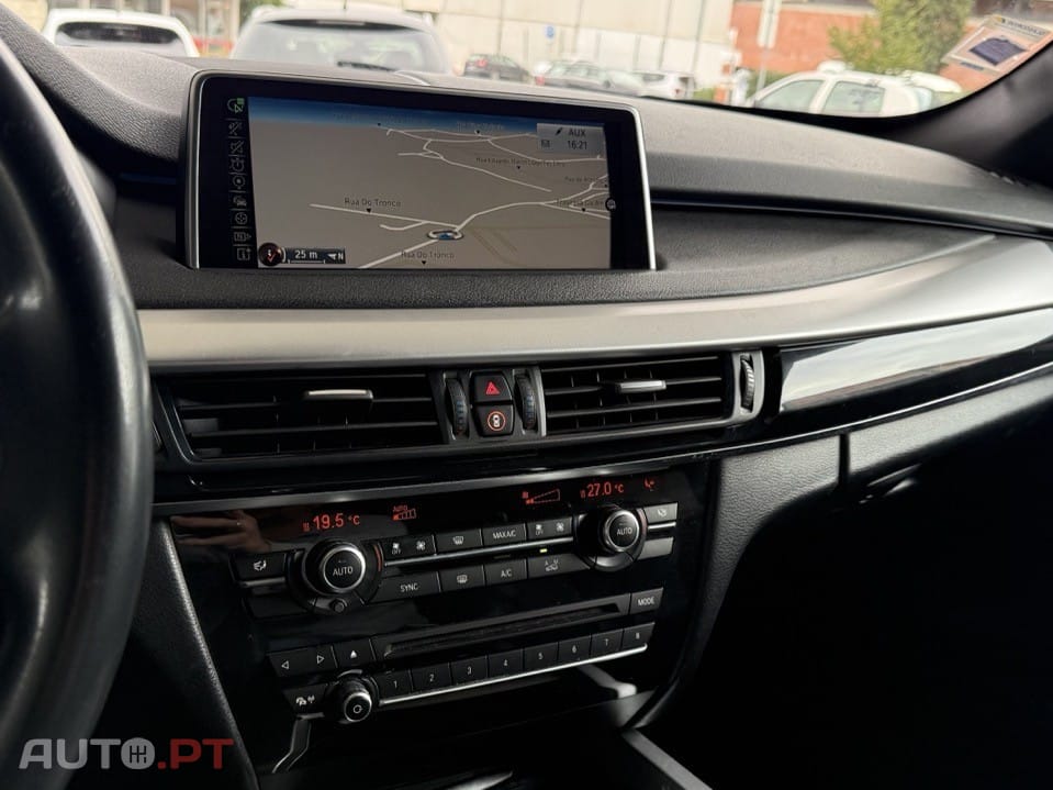 BMW X5 25 d sDrive Comfort 7L