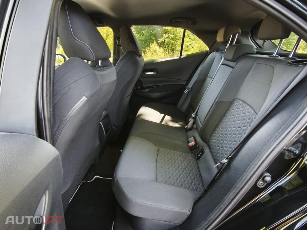 Toyota Corolla 1.8 Hybrid Comfort+P.Sport