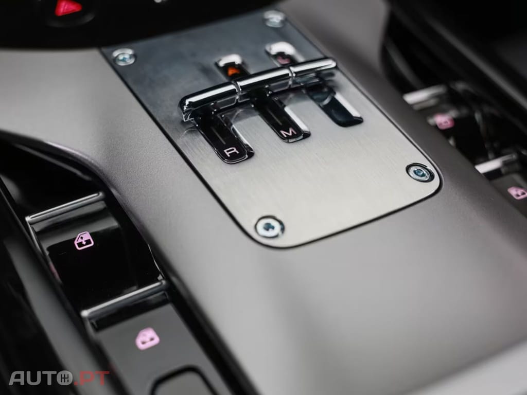 Ferrari Purosangue ND