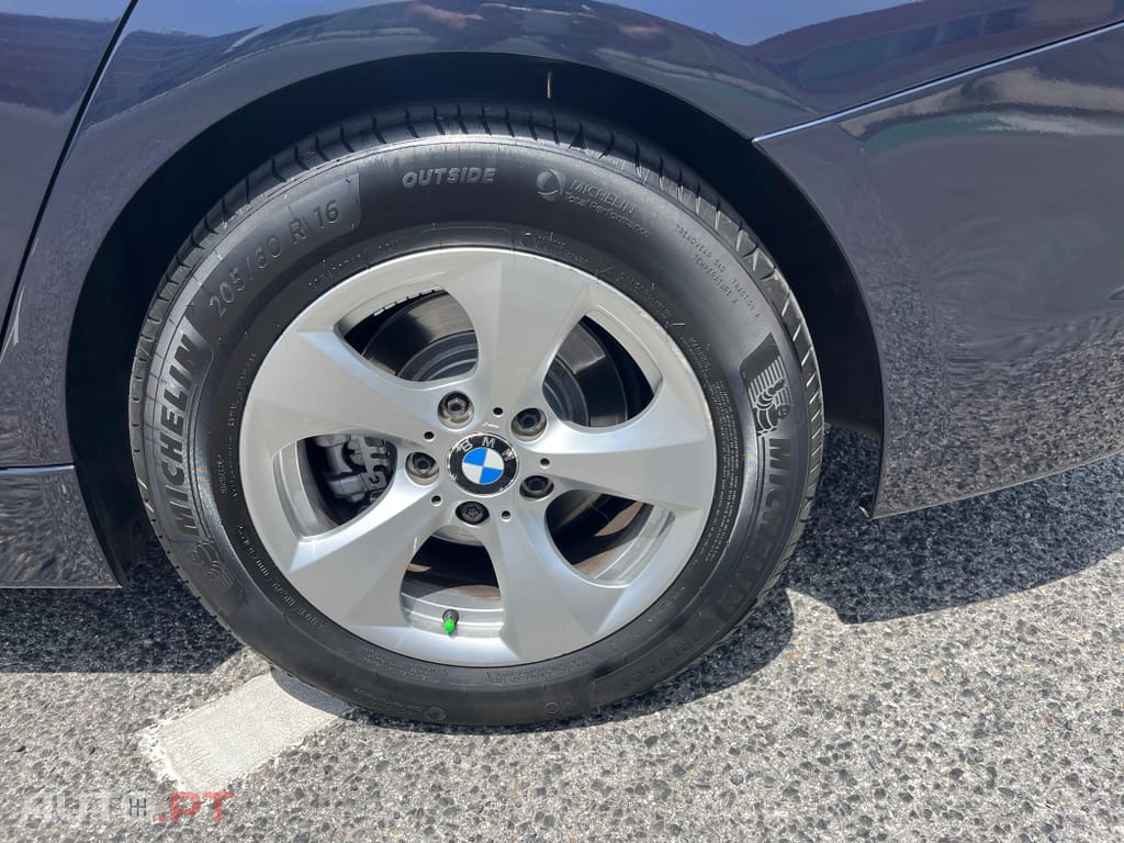 BMW 320 d EfficientDynamics Line Modern