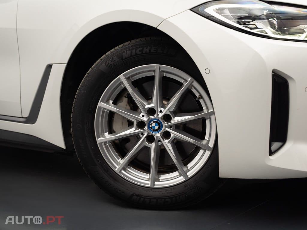 BMW i4 eDrive40