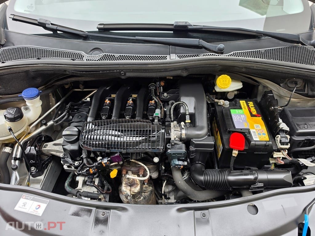Peugeot 2008 1.2 PureTech Style