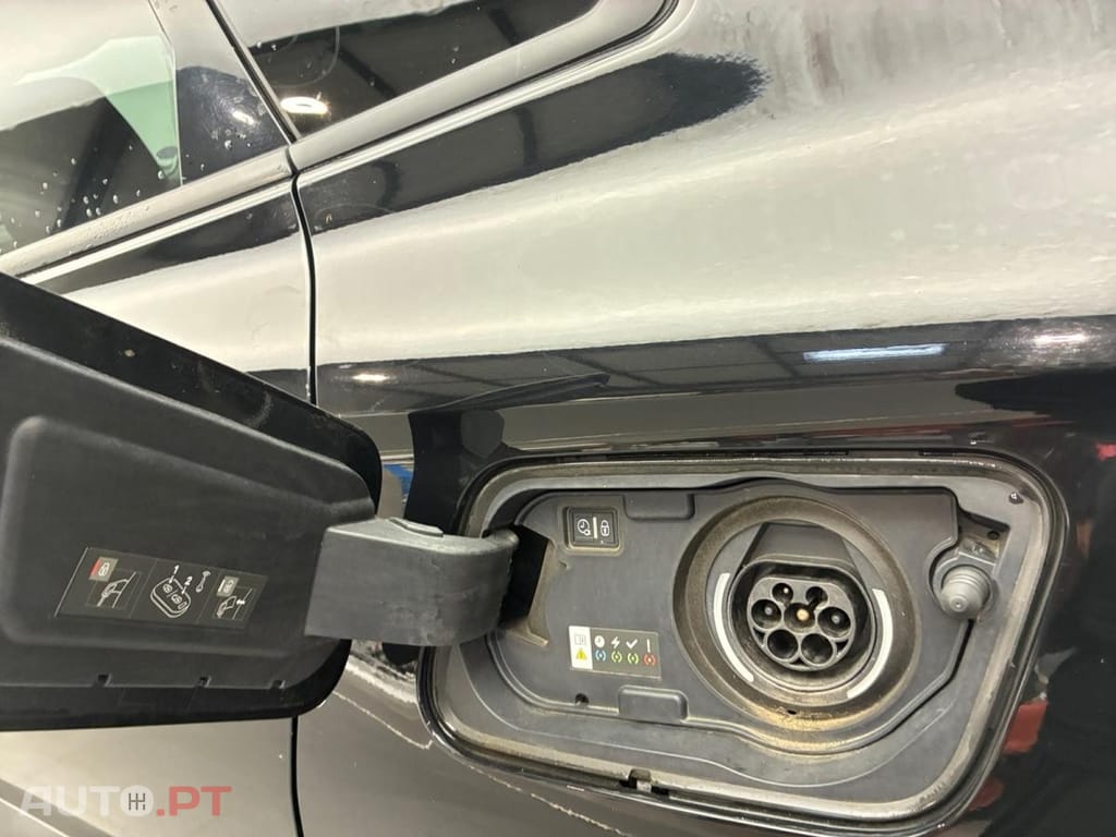 Opel Grandland (X) Hybrid4 AWD Ultimate