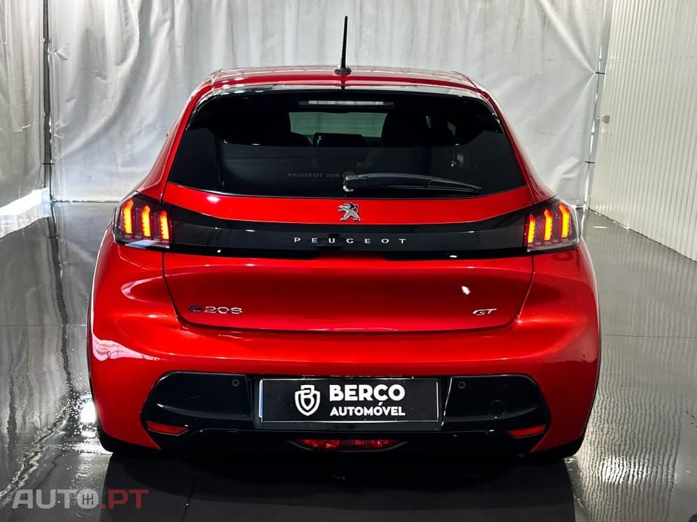 Peugeot E-208 50 kWh GT Pack