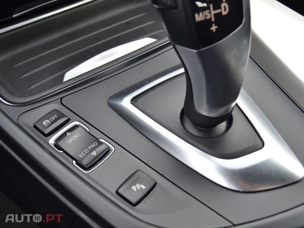 BMW 320 d Touring Auto Line Luxury