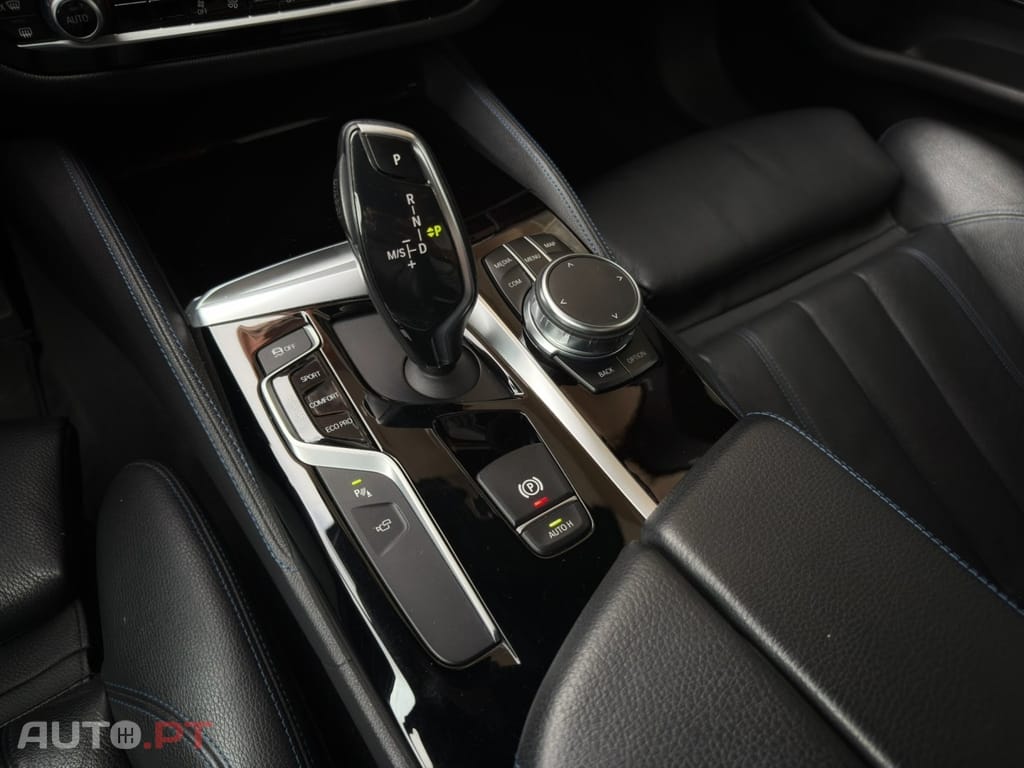 BMW 520 d Pack Desportivo M Auto