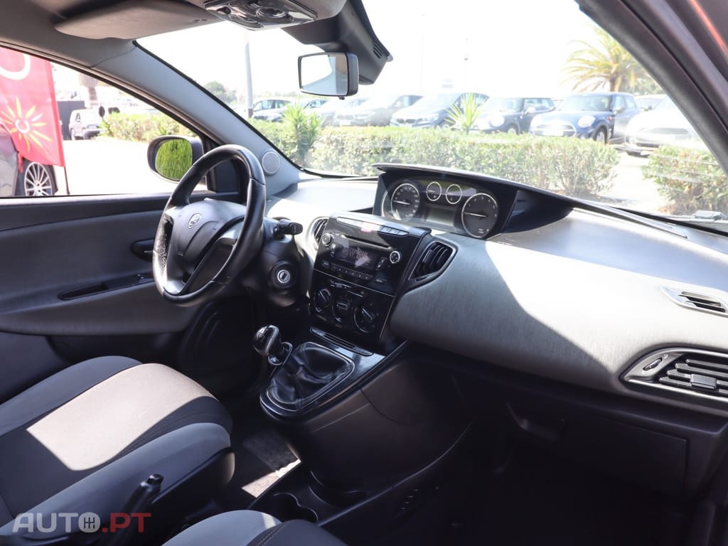 Lancia Ypsilon 1.2 S&S Fashion