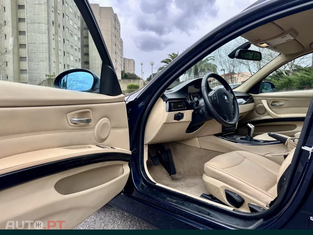 BMW 320 320D Touring Sport