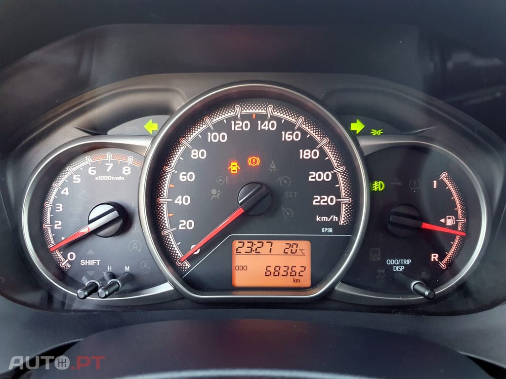 Toyota Yaris 1.0 VVT-i Comfort+Pack Style+Pack Techno+Navi