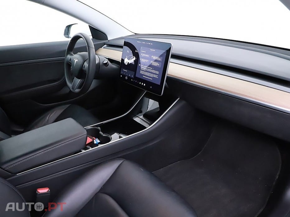 Tesla Model 3 Standard RWD Plus