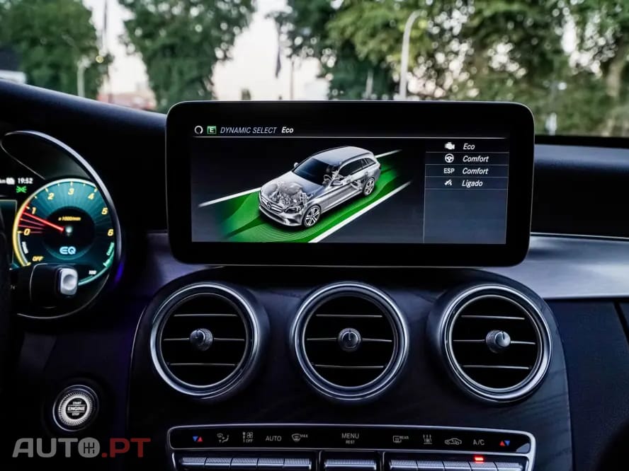 Mercedes-Benz C 300 Outro