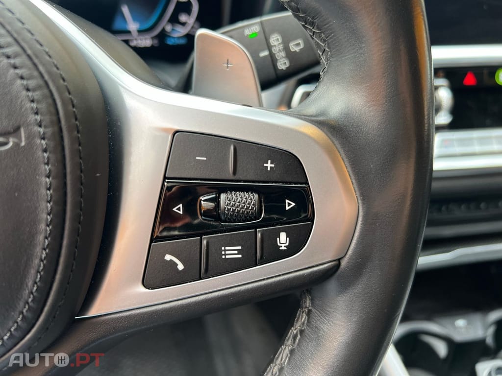 BMW 330 X DRIVE Pack M 