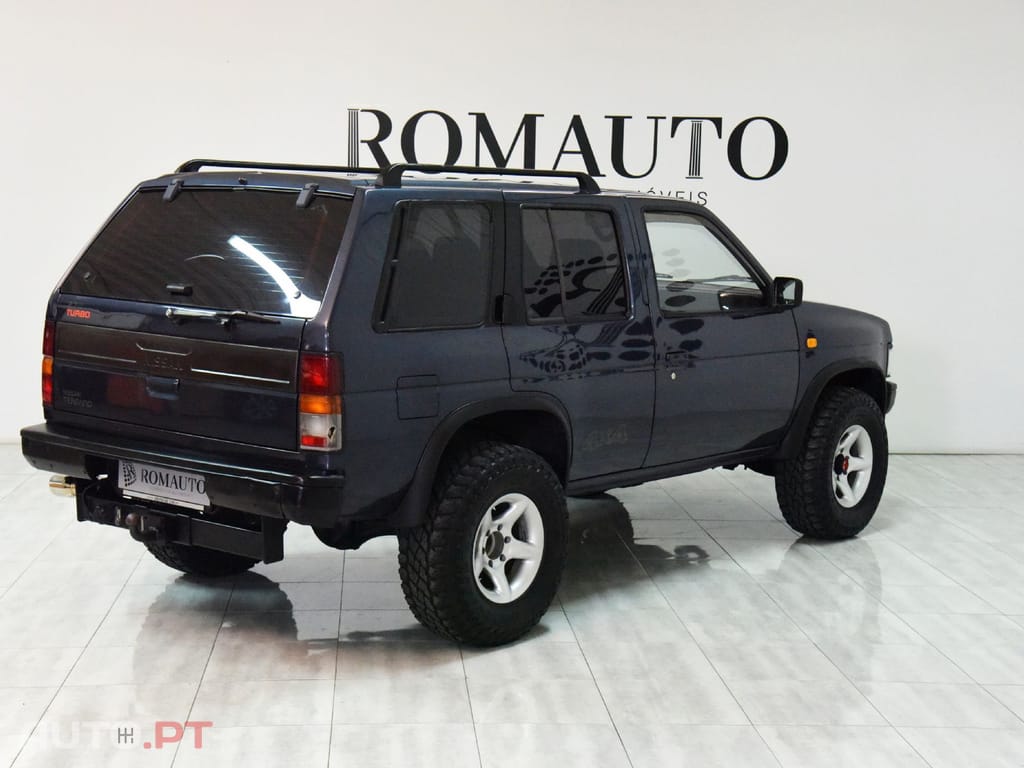 Nissan Terrano (WD21) 2.7 TD 4WD