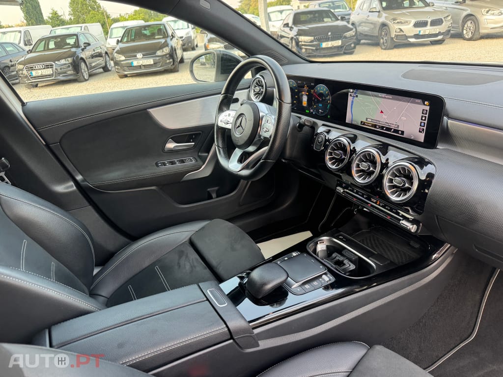 Mercedes-Benz A 250 e AMG Line