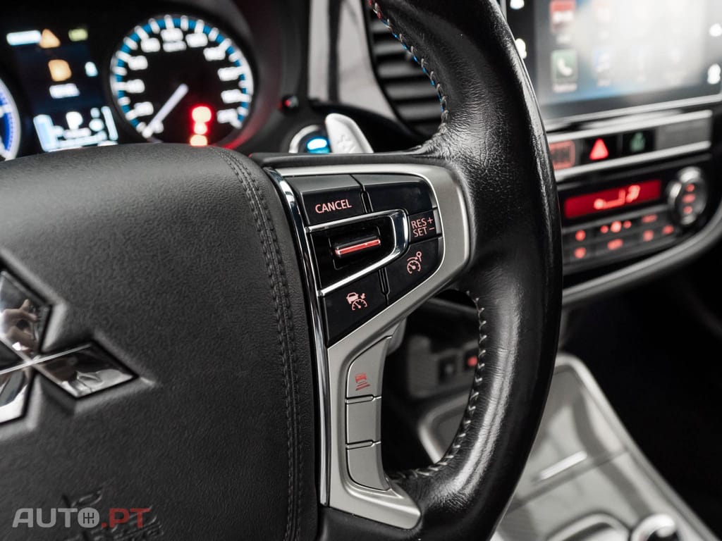 Mitsubishi Outlander 2.4 Instyle