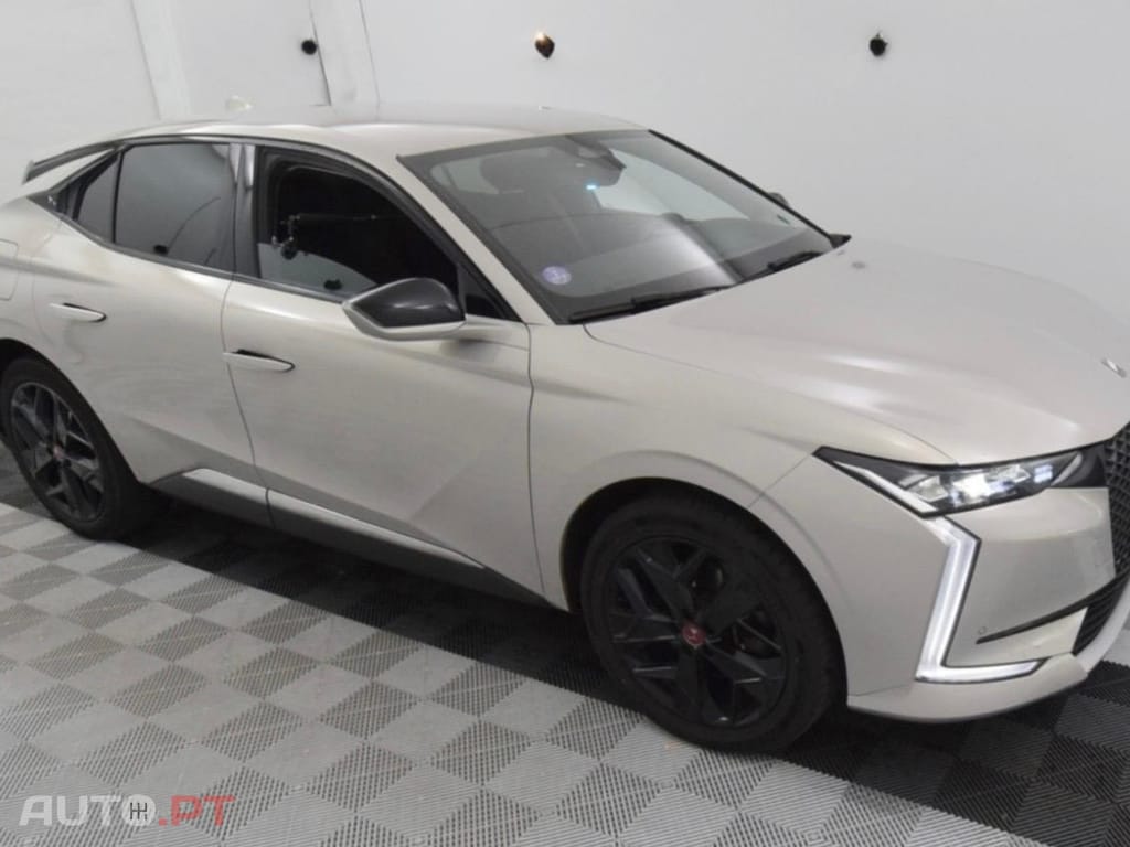 DS DS4 E-Tense Performance Line EAT8