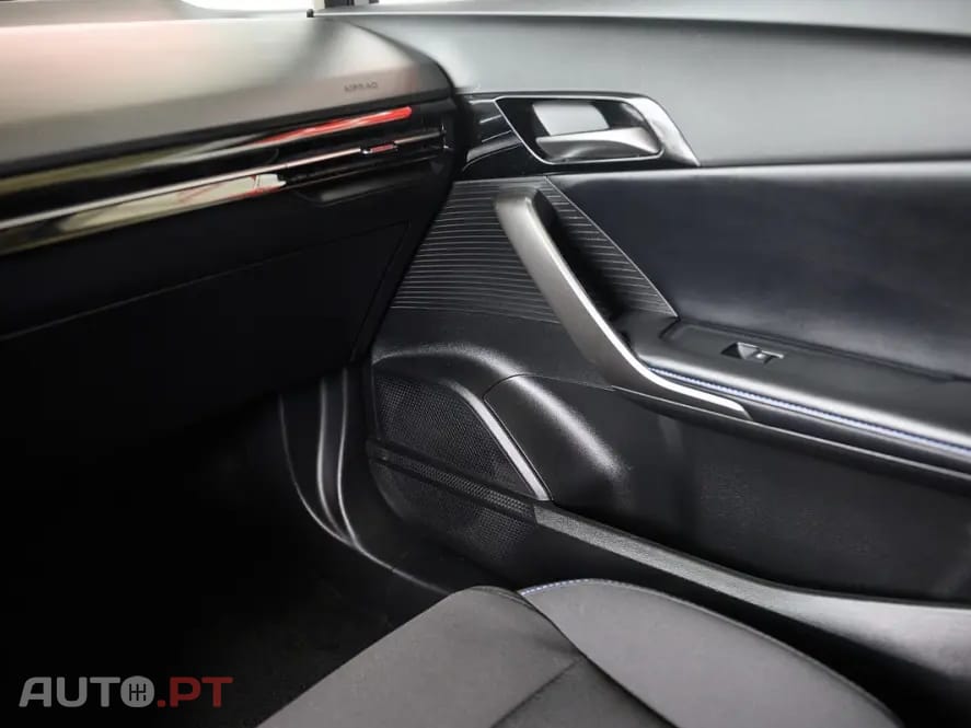 MG MG4 51 kWh Standard