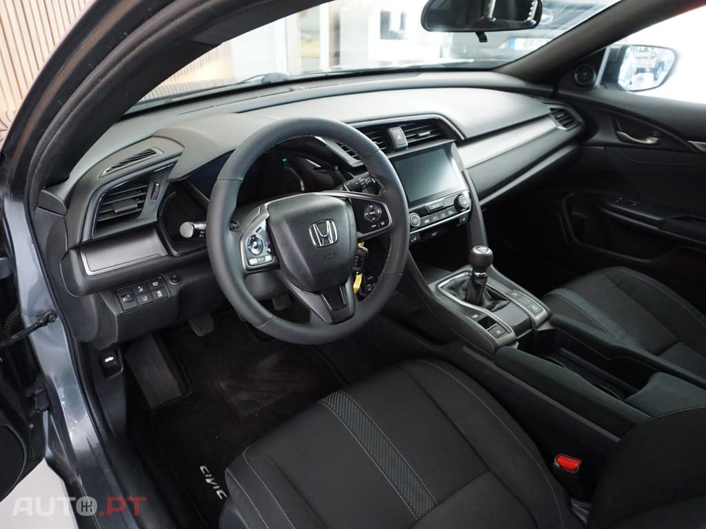 Honda Civic 1.6 i-DTEC Elegance Navi