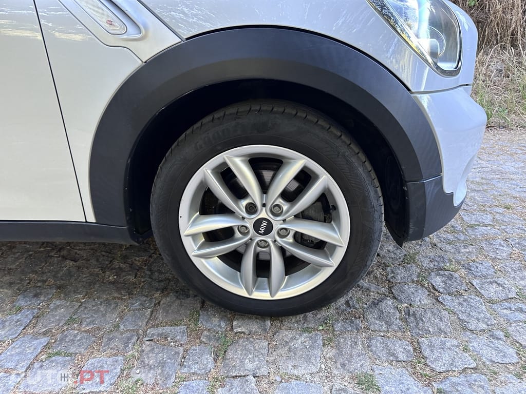 MINI Countryman One D