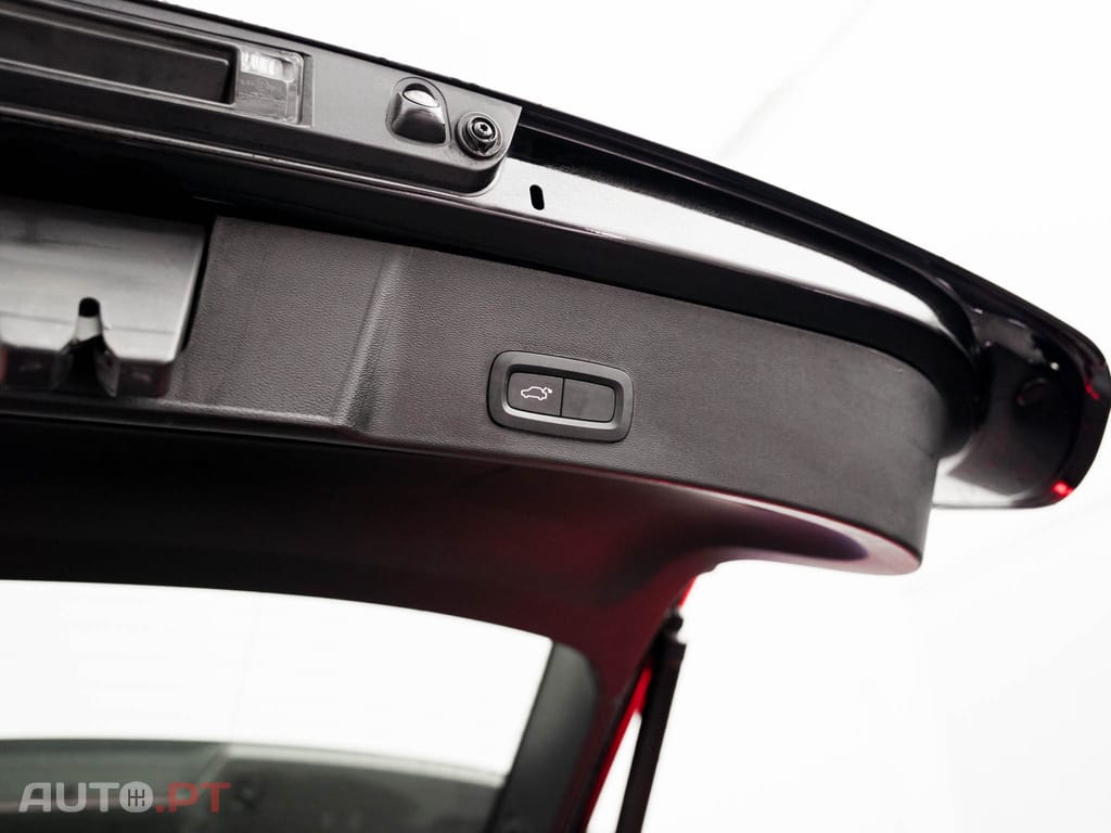 Volvo XC40 2.0 D3 R-Design