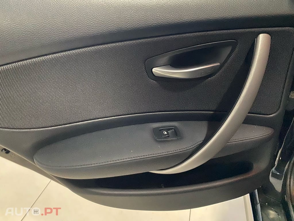 BMW 118 I SPORT