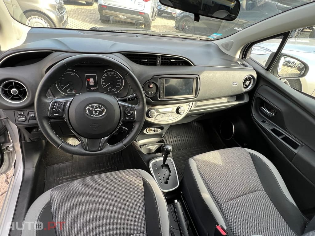 Toyota Yaris 1.5 HSD 20 Anos