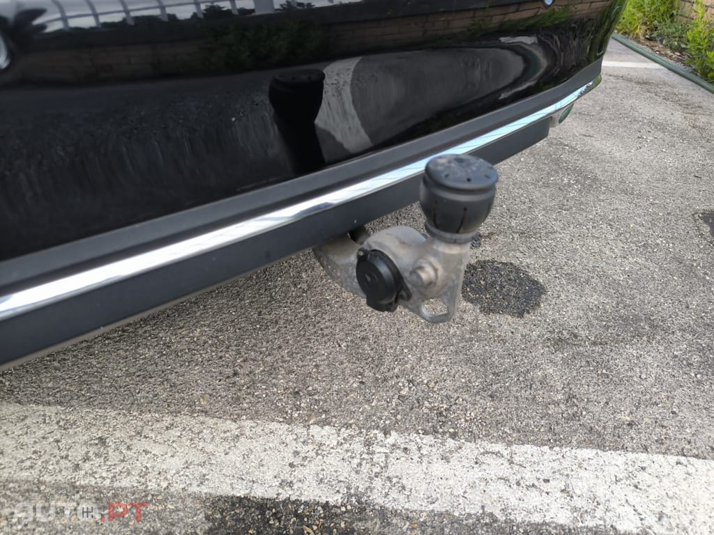 Mercedes-Benz C 300 e T 9G-TRONIC Avantgarde
