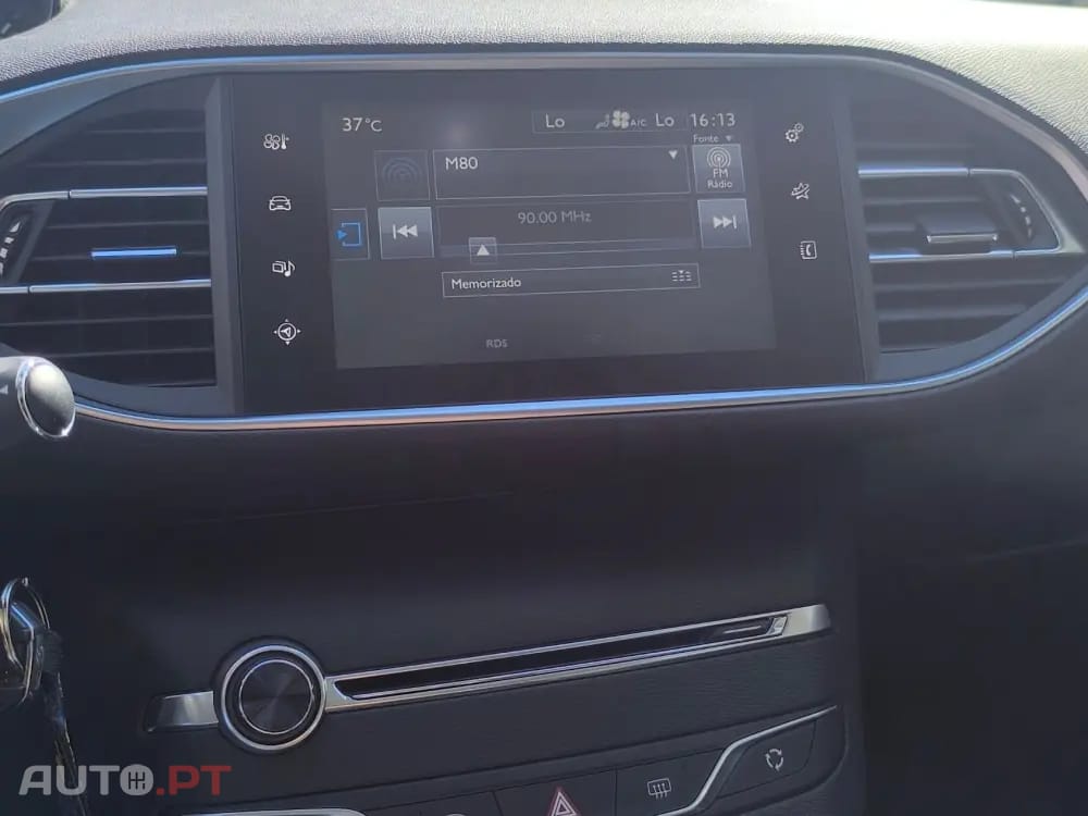 Peugeot 308 1.6 BlueHDi Allure J17